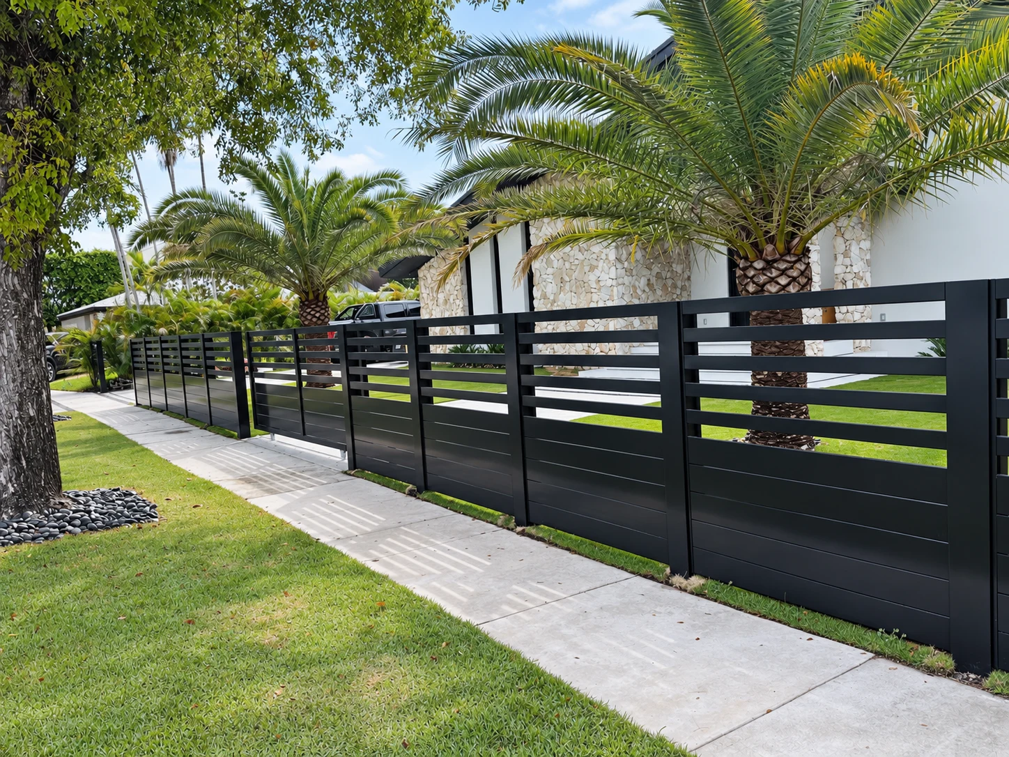 Horizontal Aluminum Fence — 6 ft