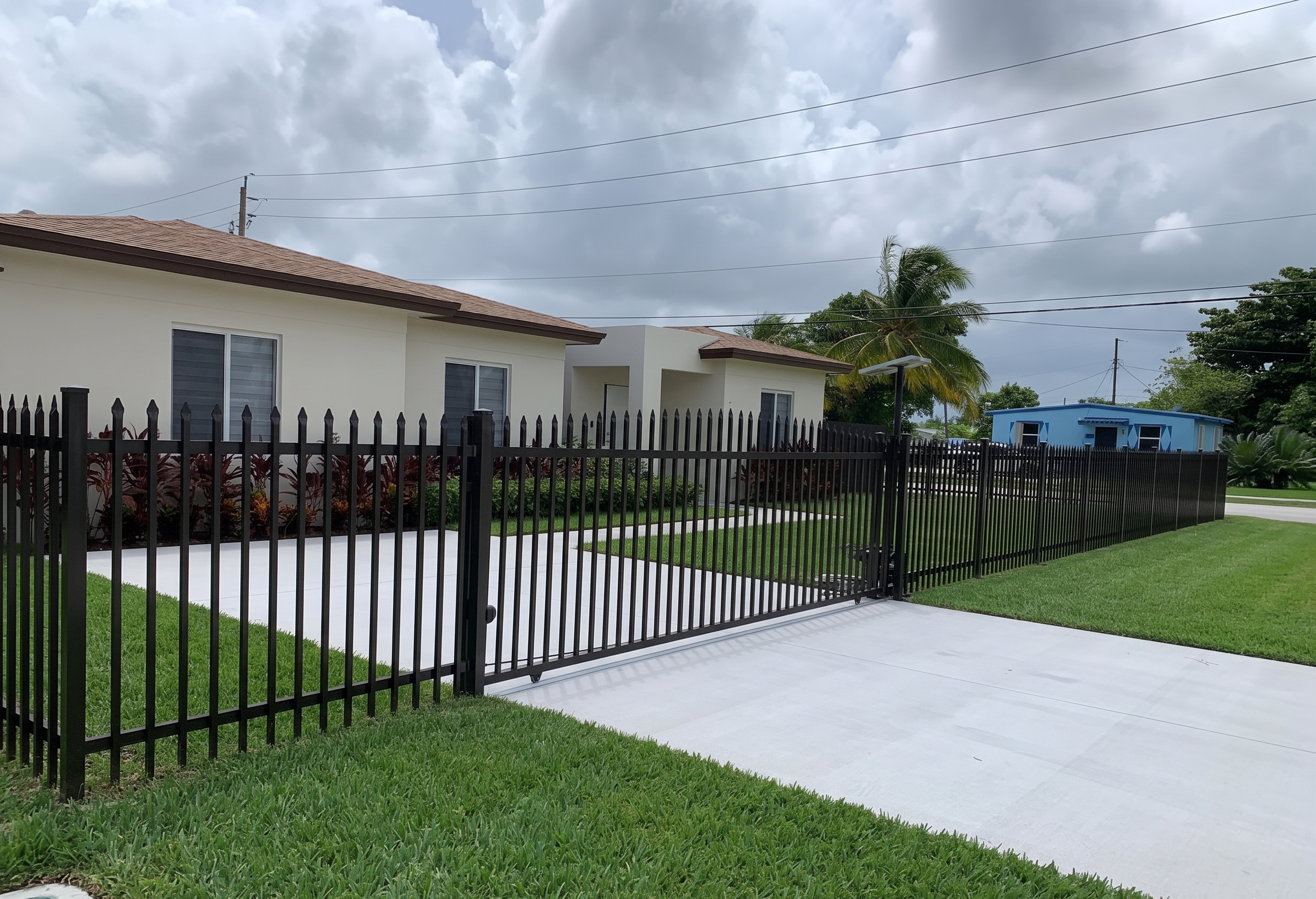 Picket Fence Installation Miami