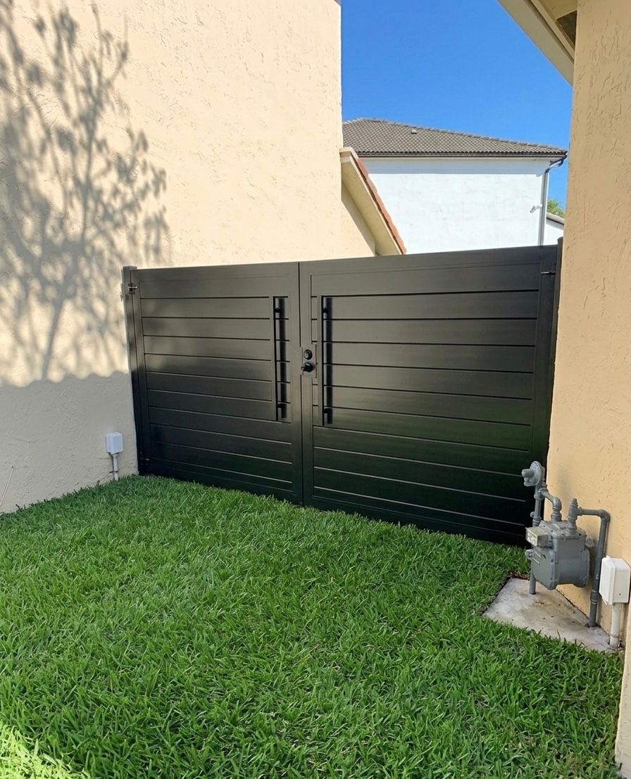 Aluminum gate Miami